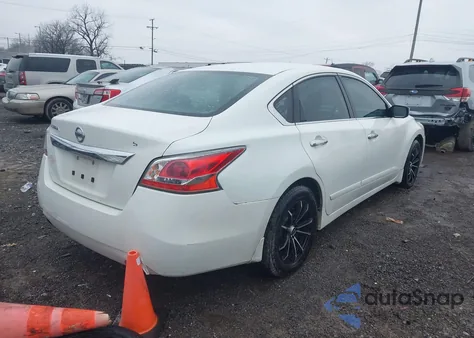 2015 Nissan Altima 2.5 S z USA, uszkodzony, nr VIN 1N4AL3AP2FC418047